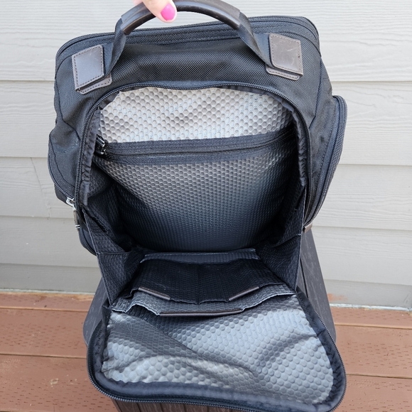 TUMI 22382HKH ALPHA BRAVO KINGSVILLE DELUXE BLACK NYLON BACKPACK TRAVEL CARRYON - Picture 11 of 16